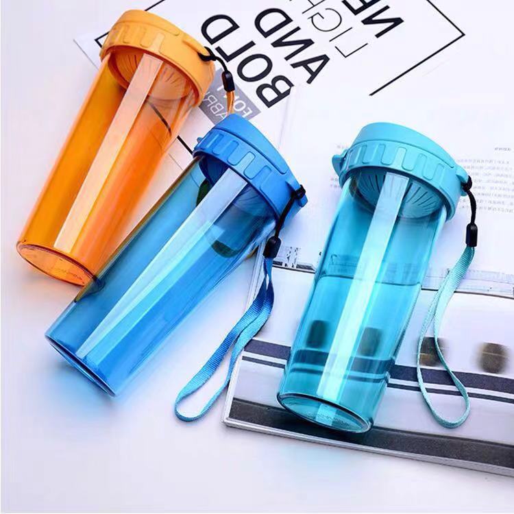 PC和tritan塑料杯材質(zhì)的區(qū)別在哪里？冠一容器為你解答