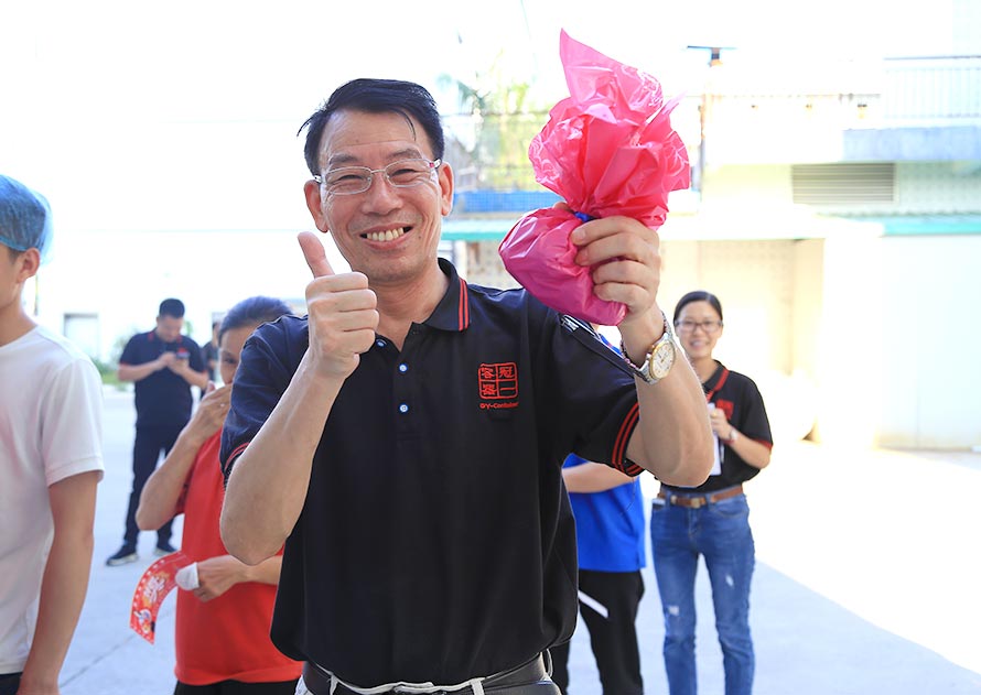 冠一全員過六一