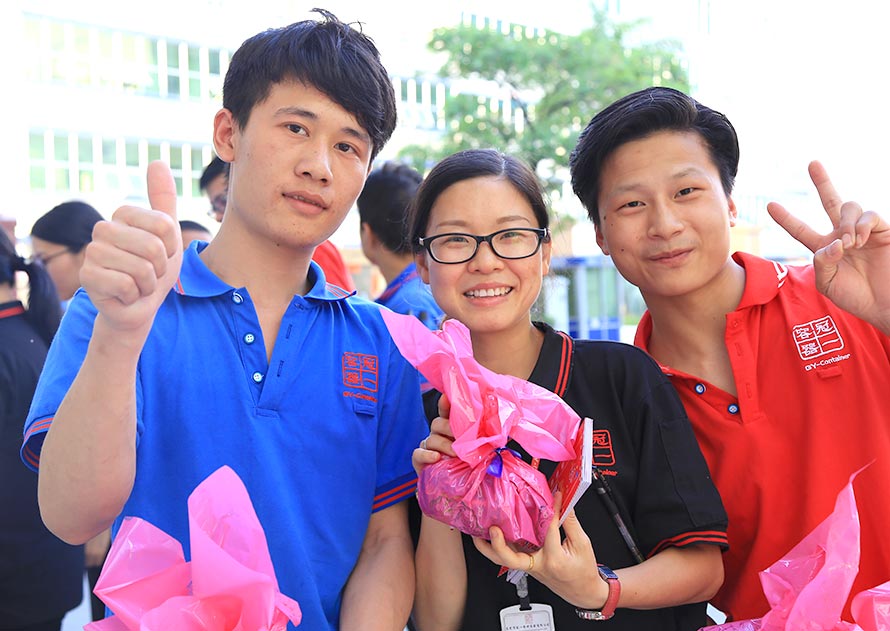 冠一全員過六一